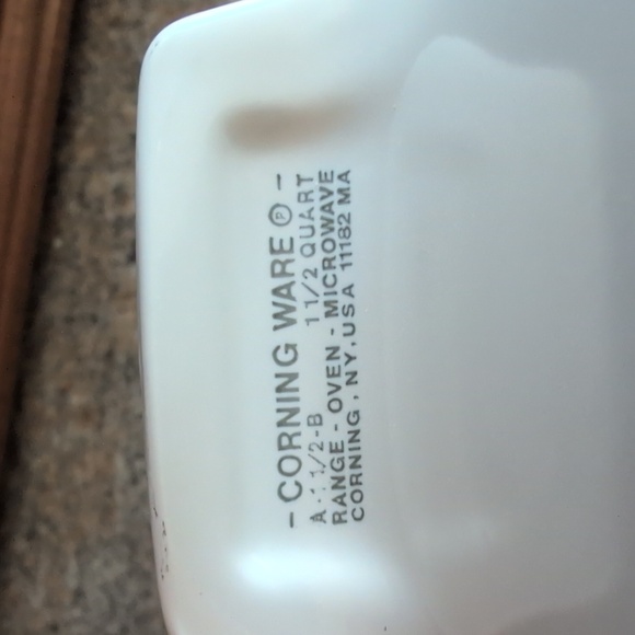 Corning Ware Spice of Life 1 1/2 Quart Casserole Dish - Picture 5 of 9